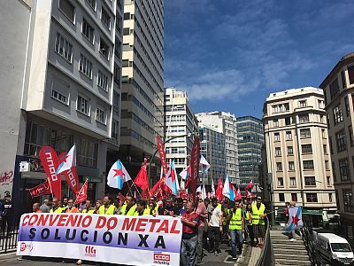 17-07-20 FolgaMetalManifaCorunha28.jpeg